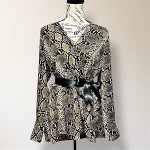 Boston Proper M Snake Print Satin Wrap‎ Blouse Belted Long Sleeve Dressy Top